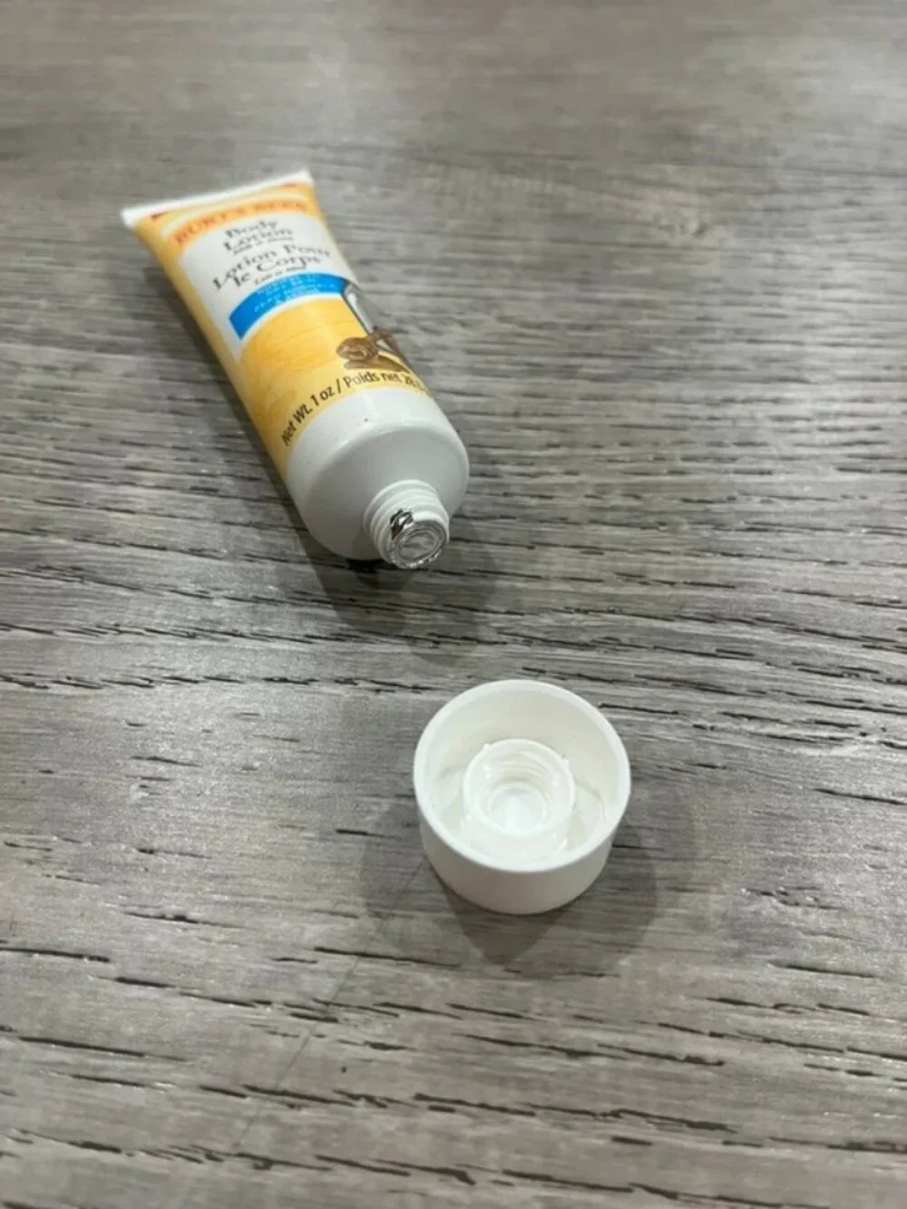 Burt's Bees Body Lotion (Milk and Honey)